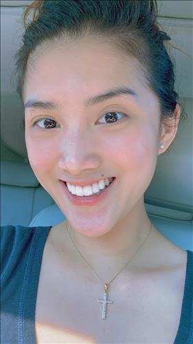 Mia Trinh Nguyen 