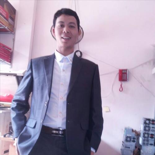 Đợi em trong cơn mưa 