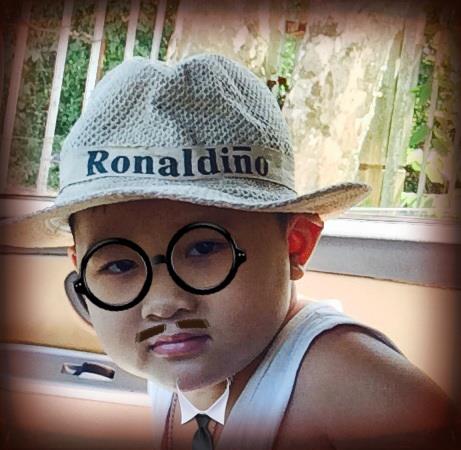 Khung long con