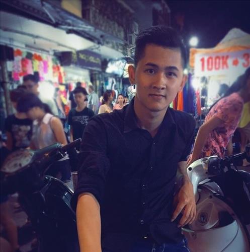 hẹn hò -  lân-Male -Age:24 - Single-Hà Nội-Lover - Best dating website, dating with vietnamese person, finding girlfriend, boyfriend.