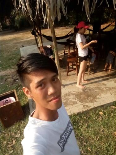Nếu em còn tồn tại