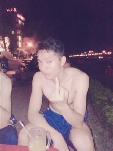 Lê Việt