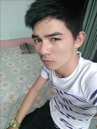 hoang hai