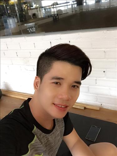 Mạnh Hùng 