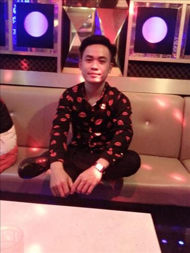 hẹn hò - Tùng bin-Male -Age:24 - Single-Thái Bình-Lover - Best dating website, dating with vietnamese person, finding girlfriend, boyfriend.