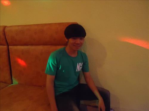 Quang Le