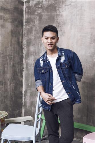 hẹn hò - Việt Dũng-Male -Age:25 - Single-Hà Nội-Friend - Best dating website, dating with vietnamese person, finding girlfriend, boyfriend.