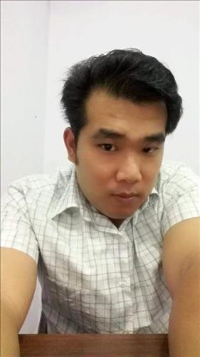 Nam Nguyễn. 