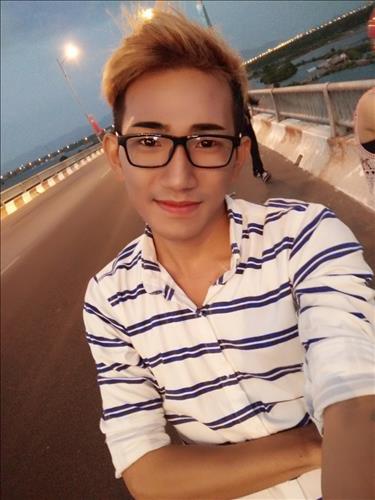 hẹn hò - Vũ Long-Gay -Tuổi:21 - Độc thân-TP Hồ Chí Minh-Người yêu lâu dài
