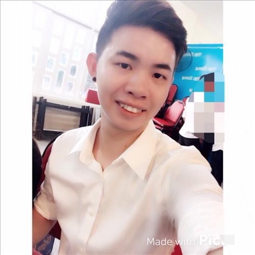 Tân