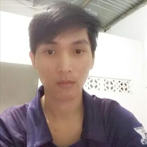 Boy cô đơn