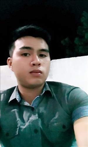 Anh Quoc Nguyen