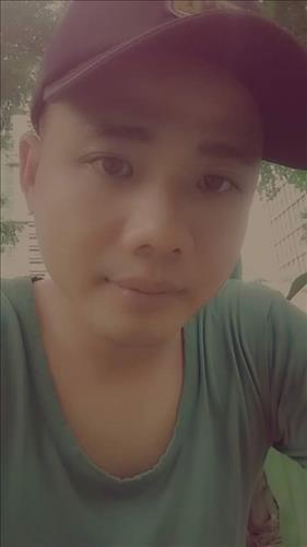 Mới Cạo Râu