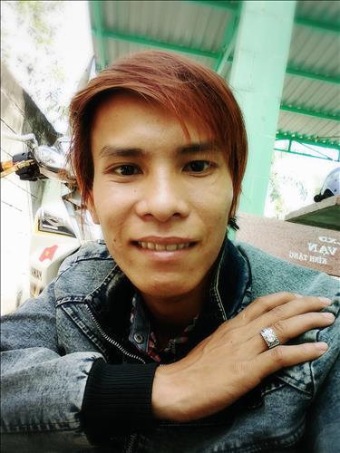 Tình Lê Văn