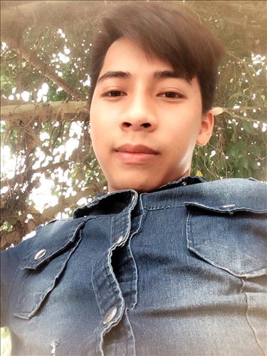 van Hoang