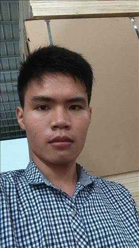 hùng