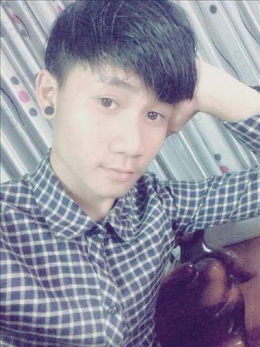 Tìm người nuôi