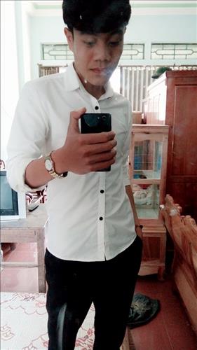Lượng Anh