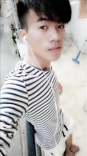 hẹn hò - Yiin Tiin-Gay -Age:24 - Single-Bình Định-Lover - Best dating website, dating with vietnamese person, finding girlfriend, boyfriend.