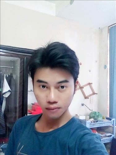Phạm Hoàng
