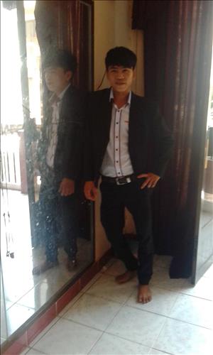tuấn tú 