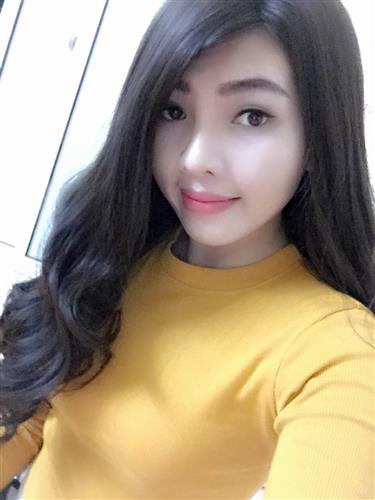 Hồng Nhung