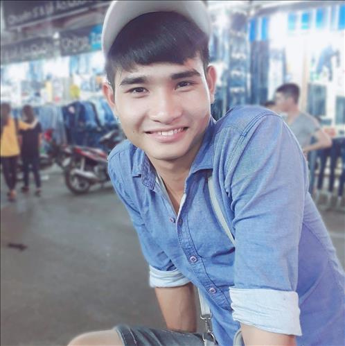 hẹn hò - Phi Phạm-Male -Age:24 - Single-TP Hồ Chí Minh-Lover - Best dating website, dating with vietnamese person, finding girlfriend, boyfriend.