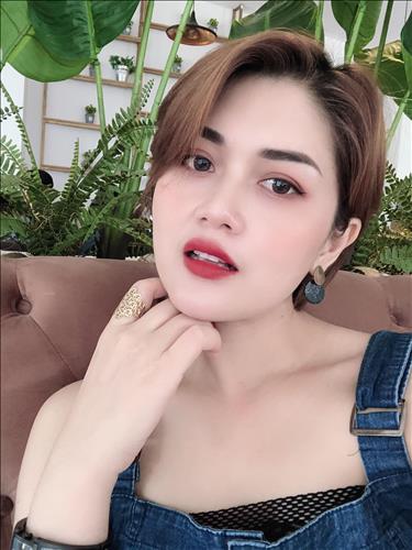 Tuyết Oanh