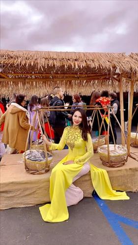 hẹn hò - Amelia Nguyen-Nữ -Tuổi:42 - Độc thân--Người yêu lâu dài