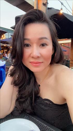 Mary Nguyen
