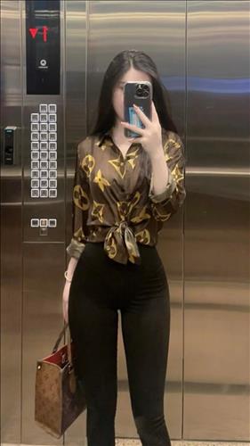 KHẢ NHI 