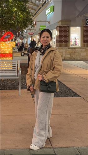 hẹn hò - Emily -Lady -Age:45 - Alone--Lover - Best dating website, dating with vietnamese person, finding girlfriend, boyfriend.