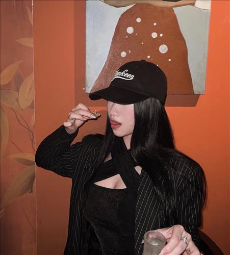 cô nàng đỏng đảnh