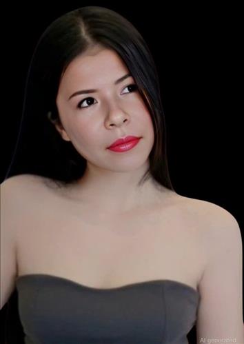 Như Mai