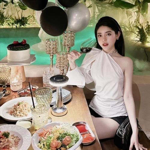 Thu Huyền 