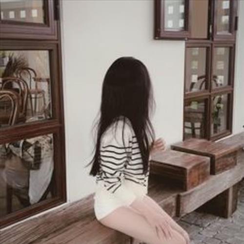 khánh nhi 