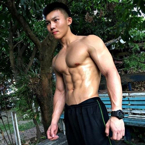 Cần một ai đó