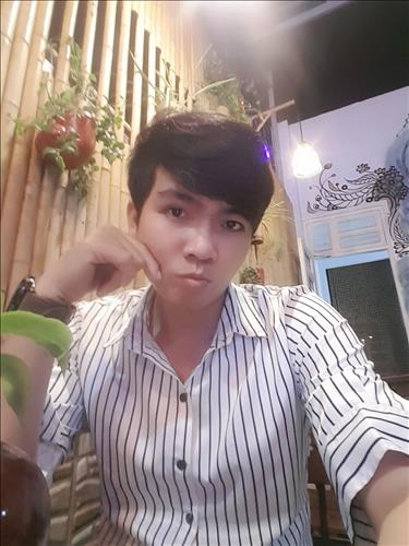 hẹn hò - Quoc v-Male -Age:27 - Single-Long An-Short Term - Best dating website, dating with vietnamese person, finding girlfriend, boyfriend.