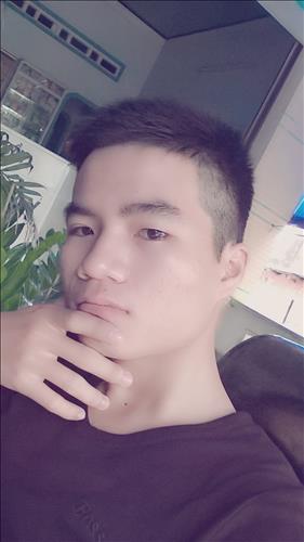 hẹn hò - Victor Lê-Nam -Tuổi:23 - Độc thân-TP Hồ Chí Minh-Người yêu lâu dài
