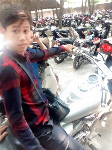 hẹn hò - A ngốc -Male -Age:27 - Single-TP Hồ Chí Minh-Lover - Best dating website, dating with vietnamese person, finding girlfriend, boyfriend.