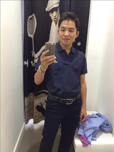Quang Le