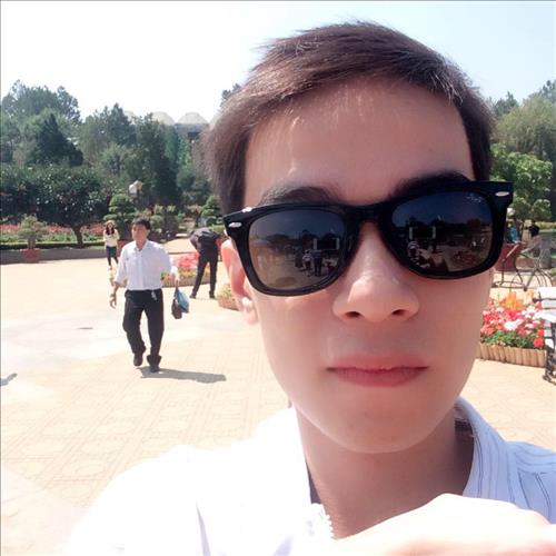 hẹn hò - Khoa Võ -Nam -Tuổi:20 - Độc thân-TP Hồ Chí Minh-Tìm bạn tâm sự