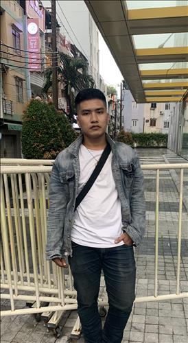 hẹn hò - Tuấn Thành-Male -Age:24 - Single-TP Hồ Chí Minh-Confidential Friend - Best dating website, dating with vietnamese person, finding girlfriend, boyfriend.