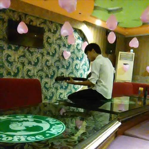 hẹn hò - Nguyễn Minh Trí-Nam -Tuổi:18 - Độc thân-TP Hồ Chí Minh-Người yêu lâu dài