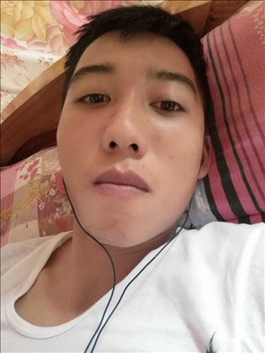 Thuân