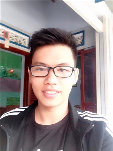 Nguyen Quang