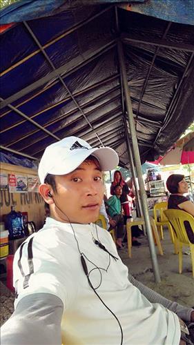 Nhìn Đời Rơi Lệ