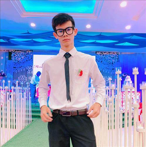 hẹn hò - Trương Thanh Tùng-Male -Age:25 - Single-TP Hồ Chí Minh-Lover - Best dating website, dating with vietnamese person, finding girlfriend, boyfriend.