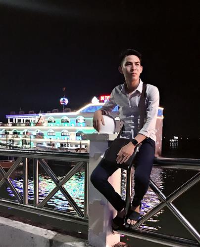 Lân Huang