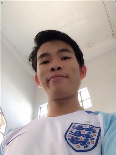 Quốc Sĩ Lê